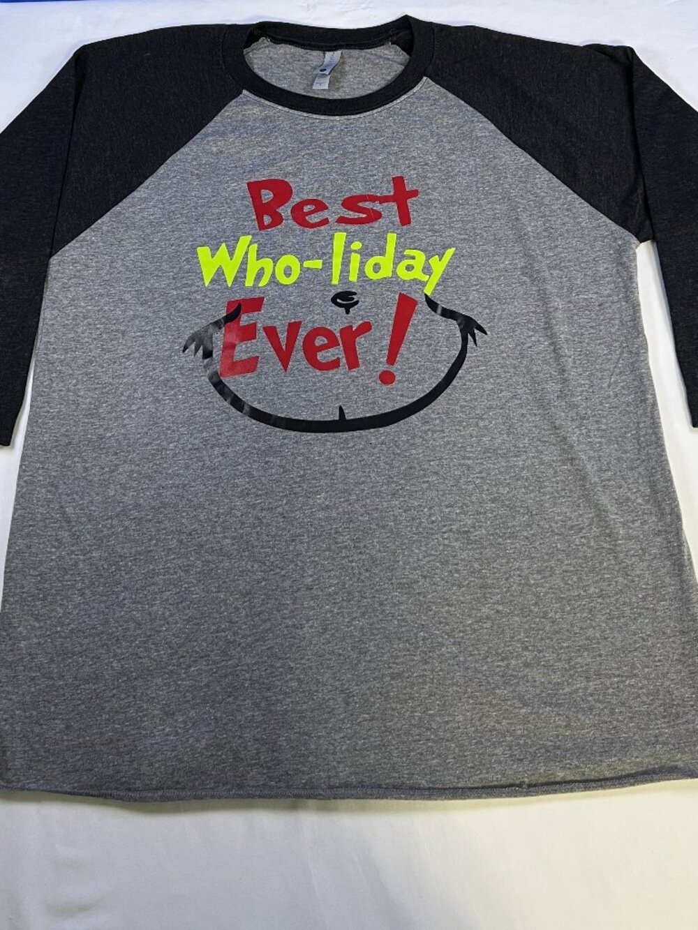 Best Who-liday Ever Grinch Women’s T—Shirt Size Large